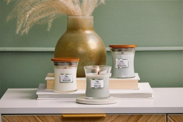 Actual product image WoodWick Lavender & Cedar
