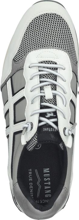 Actual product image Mustang Get out of your tight business trainers and into your favourite casual shoes. This comfortable and (44)