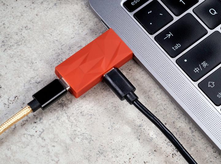 Produktbild iFi Audio iDefender+ USB C – USB C (Audio Converter)