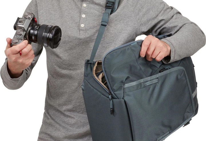 Actual product image Thule Covert Camera Backpack 24L (Photo backpack, 24 l)