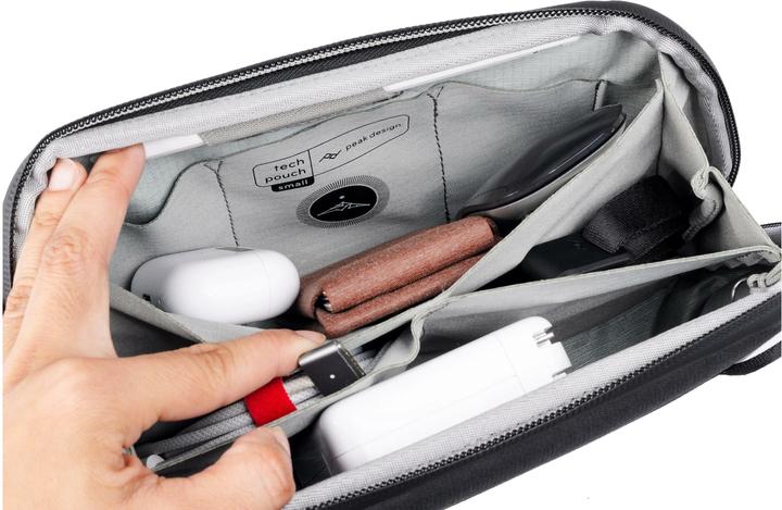 Actual product image Peak Design Tech Pouch Small (Camera accessory bag, 1 l)