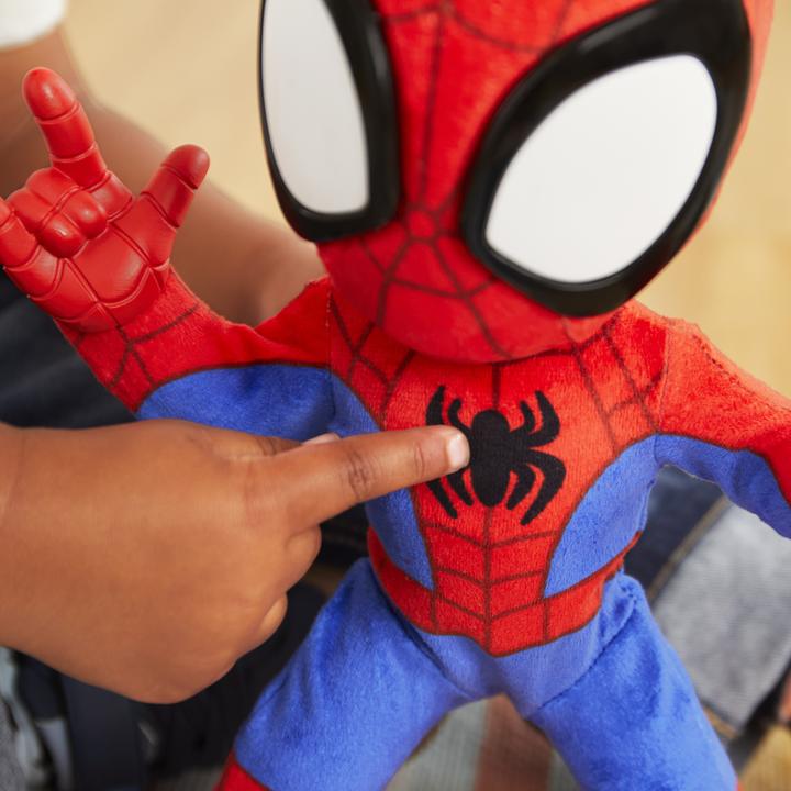 Actual product image Hasbro Spidey and His Amazing Dance 'N Crawl (33 cm)
