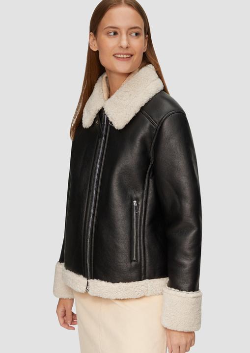 Produktbild S.Oliver Outdoor-Jacke Jacke aus Lederimitat mit Teddyplüsch (46)