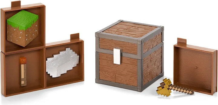Actual product image Noble Collection Minecraft Loot Chest Plains 10 cm