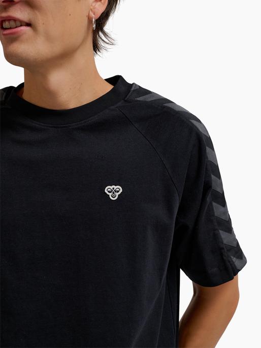 Immagine prodotto hummel hmlARCHIVE LOOSE T-SHIRT S/S (S)