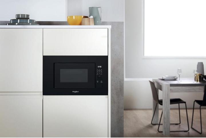 Image du produit Whirlpool WMF200GNB (20 l)