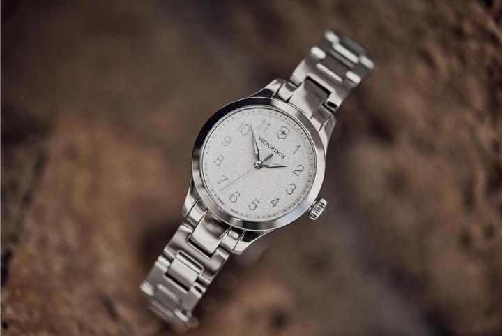 Produktbild Victorinox Alliance XS (Analoguhr, Swiss Made, 28 mm)