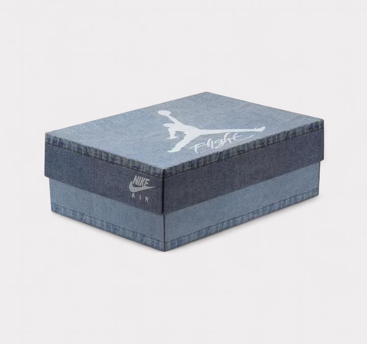 Produktbild Nike Jordan 4 (41)
