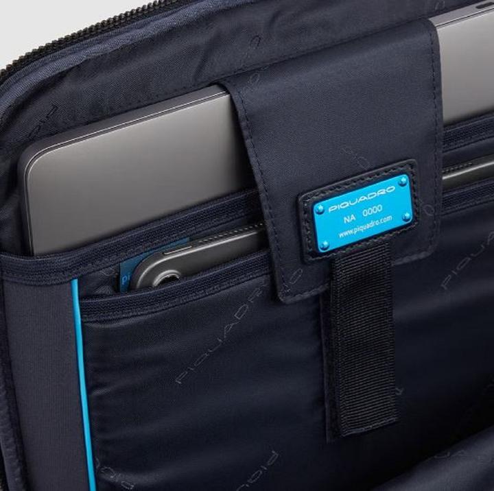 Actual product image Piquadro Backpack By (19 l)