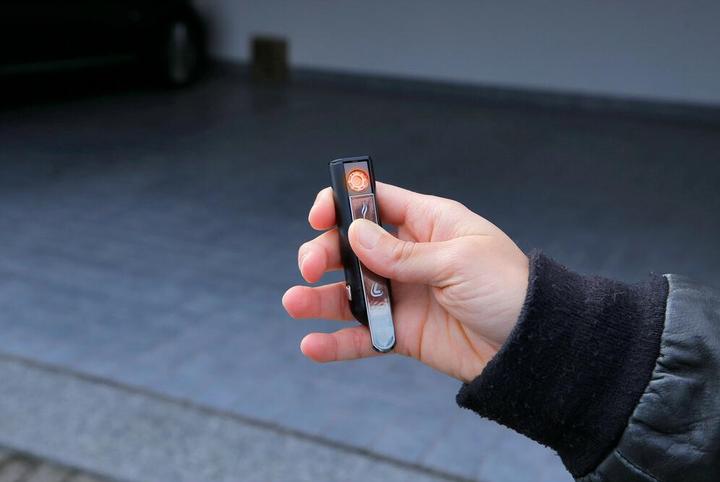 Produktbild Lampa Zigarettenanzünder USB Ladegerät