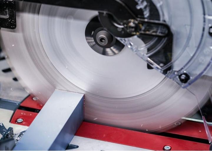 Productafbeelding Bosch Professional Zubehör Cirkelzaagblad Standaard voor Aluminium, 216x2,2/1,6x30, 64 tanden