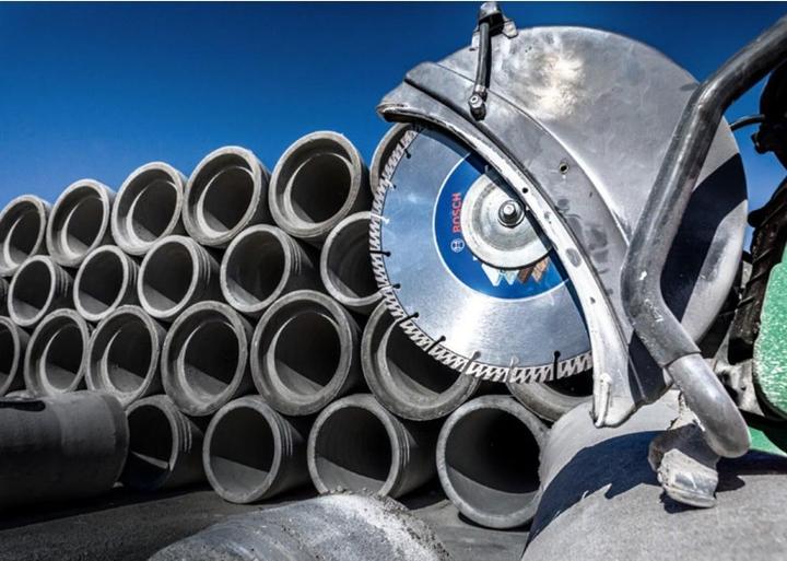 Produktbild Bosch Professional Zubehör EXPERT MultiMaterial Diamanttrennscheiben, 400 x 20/25,40 x 3,3 x 12 mm