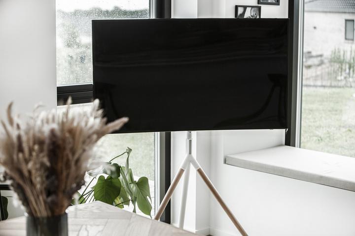 Produktbild Sinox Tripod TV Standfuss mit drehbarem Aufsatz. 45"-65". Helles Holz/Weiss (32 kg, 45" - 65")