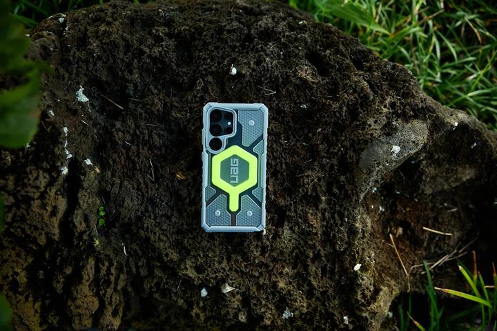 Actual product image UAG Pathfinder Clear with Magnet + Lanyard (Samsung Galaxy S25 Ultra)