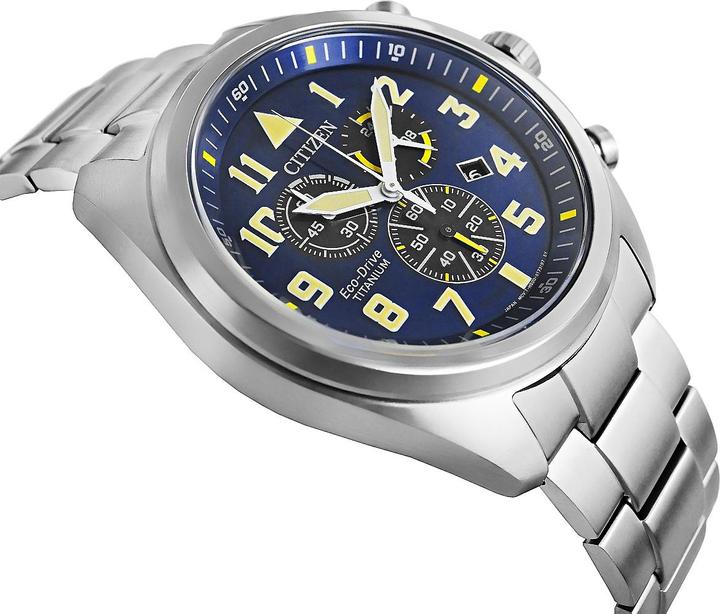 Immagine prodotto Citizen AT2480-81L Cronografo Eco-Drive Super Titanio 43 mm (Cronografo, 43 mm)