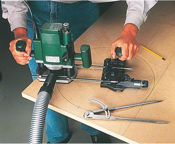 Produktbild Bosch Professional Zubehör Fräszirkel und Führungsschienenadapter für FSN 70, FSN 140. Für Handfräsen