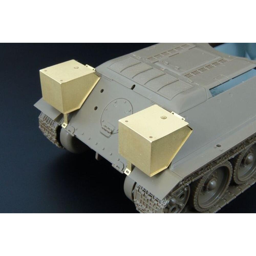 Hauler T-34-76 FUEL DRUMS