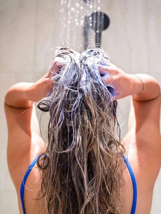 Actual product image Green Room Suds Colour Correction Blue (Solid shampoo, Silver shampoo)