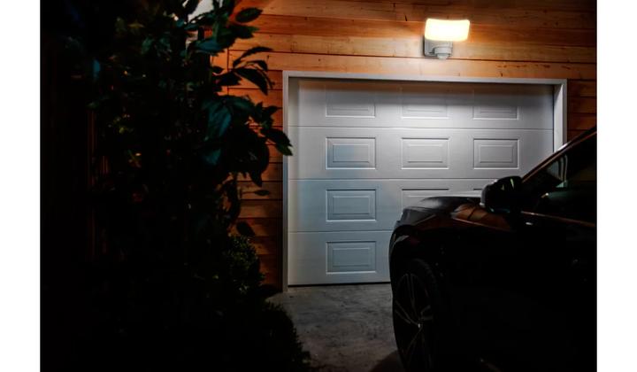 Actual product image Philips Outdoor Ultra Efficient Solar Tylus (1000 lm, IP44)