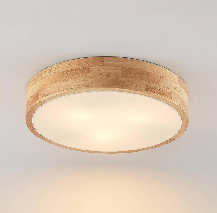 Actual product image Lindby Tanju ceiling light, oak wood, Ø 40 cm (E27)