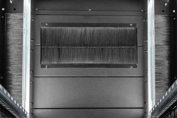 Produktbild Digitus Netzwerkschrank Varioflex-N Serie - 800x800 mm (BxT) (42 HE, 19 Zoll Rack)