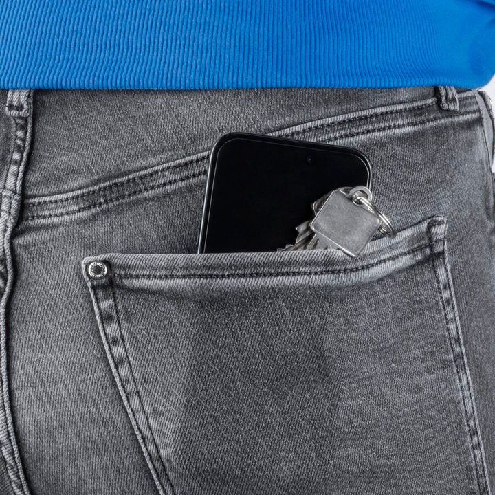 Actual product image Hama Clear Protect (1 Piece, Apple iPhone 15)
