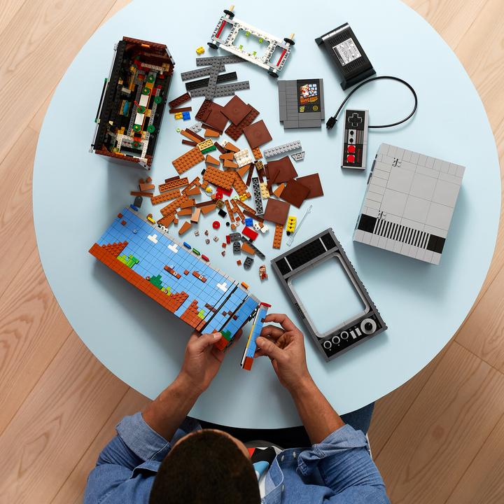 Produktbild LEGO Nintendo Entertainment System (71374, LEGO Seltene Sets)