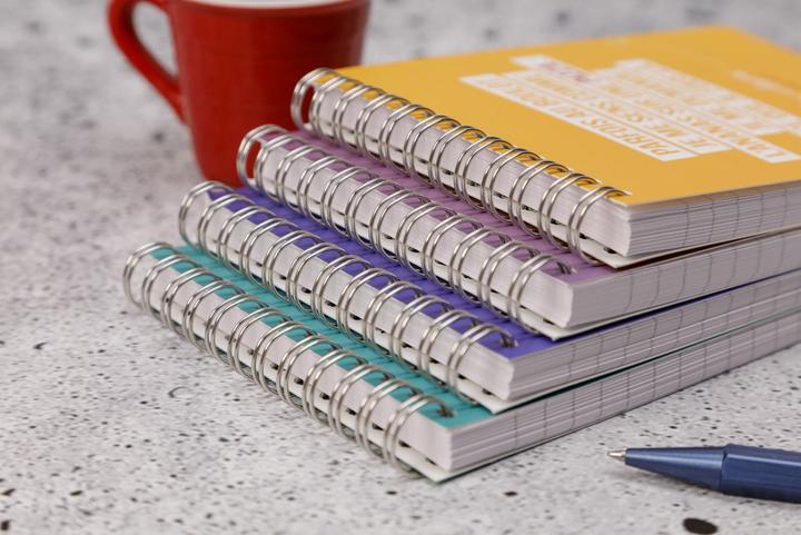 Image du produit Clairefontaine Jemedisais, Bloc reliure intégrale entête A6 10,5x14,8 cm, 160 pages, ligné, assortis. - A motifs (A6, Couverture souple)