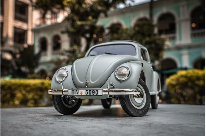 Actual product image RocHobby Scaler Beetle "the Peoples Car" 1:12, RTR (RTR Ready-to-Run)
