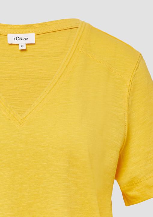 Produktbild S.Oliver T-Shirt T-Shirt aus Flammgarn mit V-Ausschnitt (44)