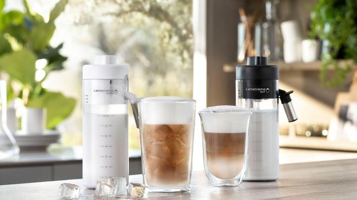 Actual product image De'Longhi Eletta Explore Cold Brew