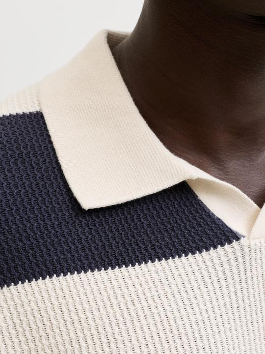 Produktbild Jack & Jones Jorliam Knit Stripe Split Neck Styd Ss26 (XL)