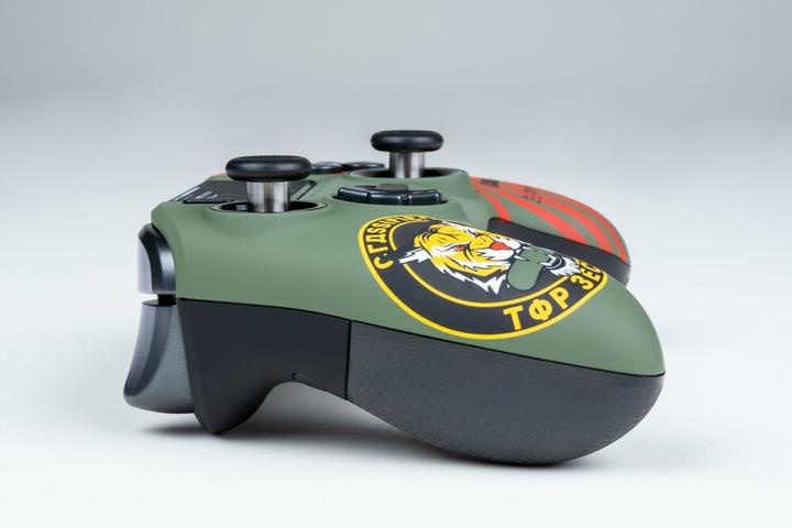 Actual product image Nacon Gaming Revolution Unlimited Pro Controller - Call Of Duty Black Ops Cold War Edition (PS4)