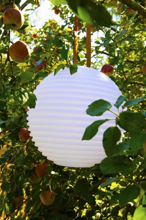 Produktbild Nikki.Amsterdam The Ball Akku-LED-Leuchte, mehrfarbig (RGB), Fernbedienung, strahlwassergeschützt (