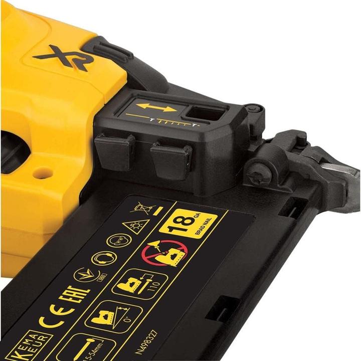 Actual product image DeWalt DCN 680