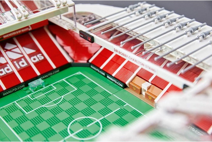 Produktbild LEGO Old Trafford - Manchester United (10272, LEGO Creator Expert, LEGO Seltene Sets)