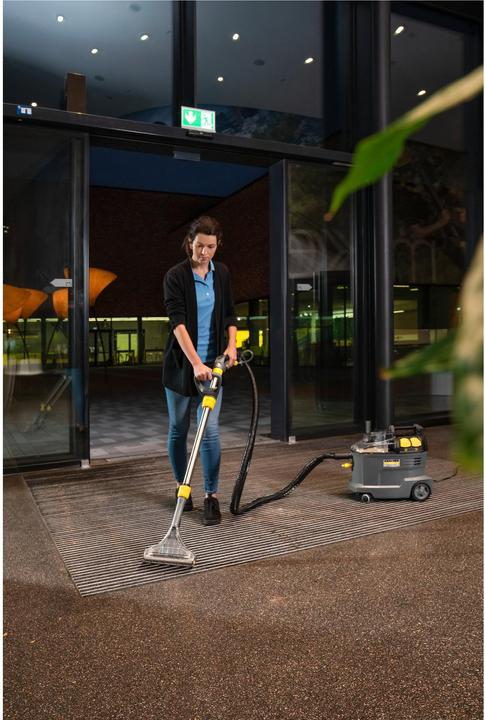 Actual product image Kärcher Professional Puzzi 8/1 Adv (Wet dry vacuum cleaner)