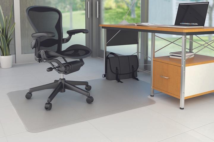 Produktbild Q-Connect Bodenschutzmatte (134 x 115 cm)