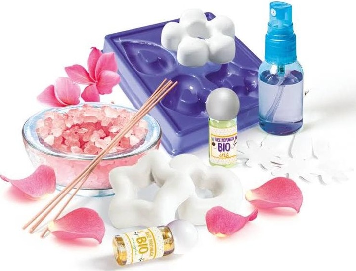 Actual product image Clementoni Fragrance essences EN