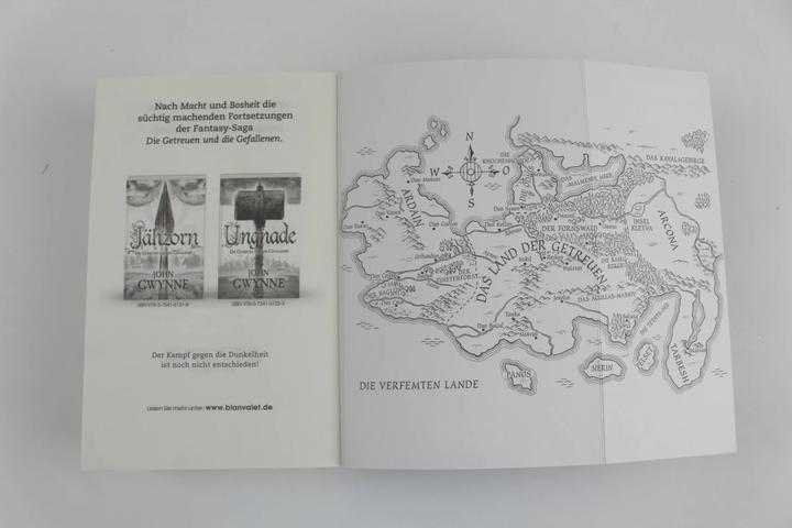Produktbild Die Zeit der Finsternis - Blut und Knochen 3 (Deutsch, John Gwynne, 2021)