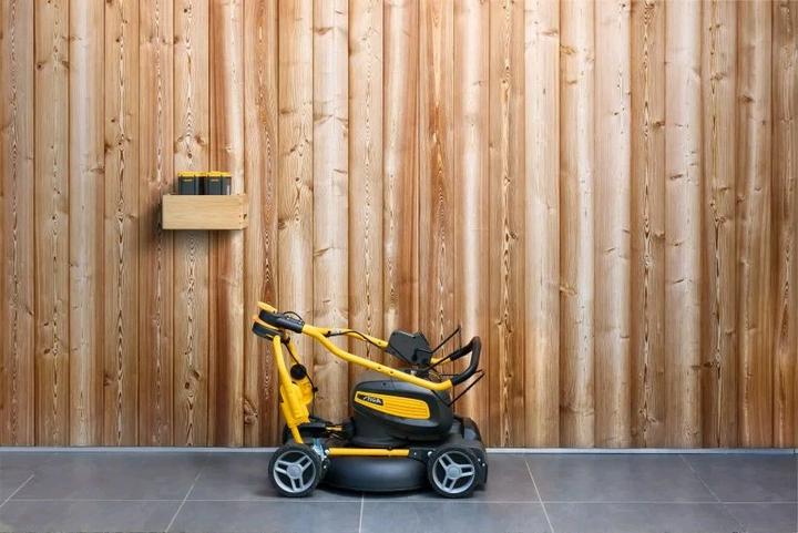 Produktbild Stiga Multiclip 747e V Kit AkkuRasenmäher48 V 2x 4 Ah (Akkubetrieb)