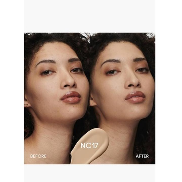 Actual product image MAC Cosmetics M.A.C. Studio Rad Serum Pow Fond de Teint NC17 (No. NC17)