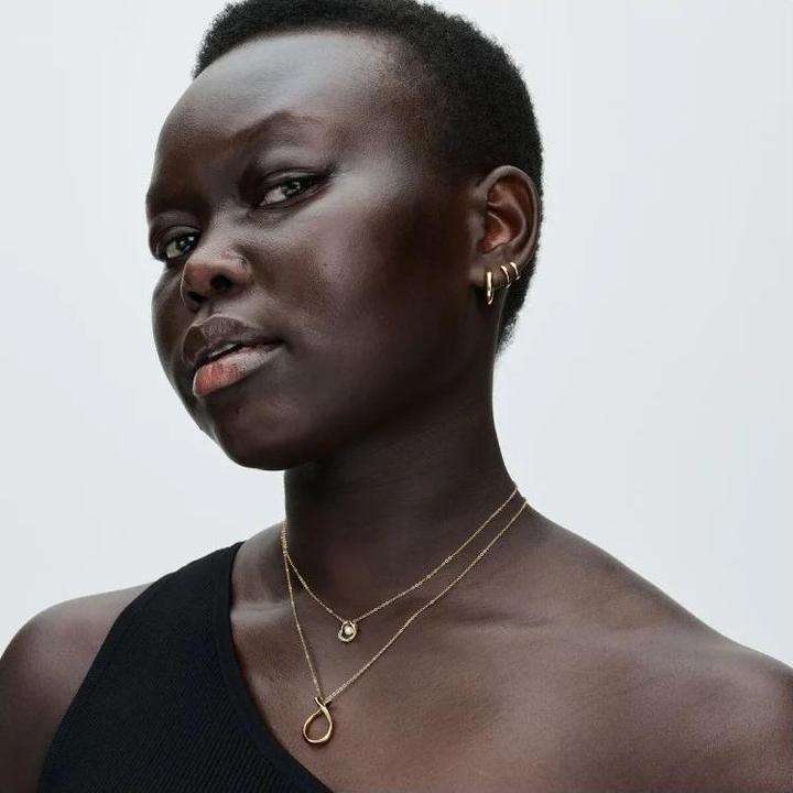 Produktbild Pandora Runde Huggie Kreolen Ohrringe (Metall, Vergoldet)