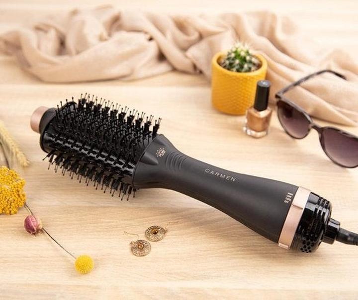 Actual product image Carmen Oval Quattro Brush