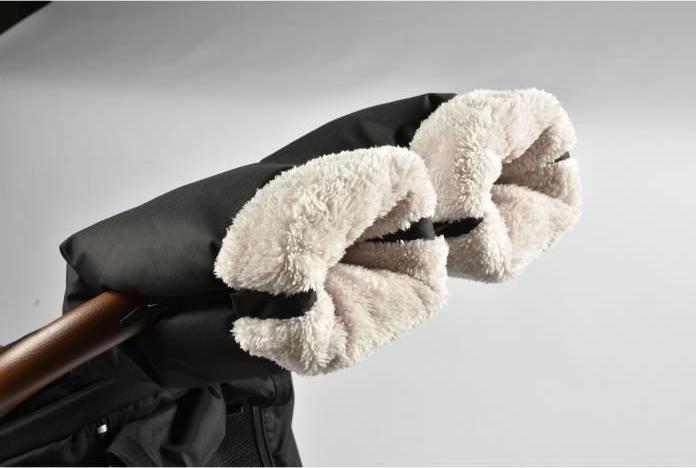 Actual product image Red Castle Mittens