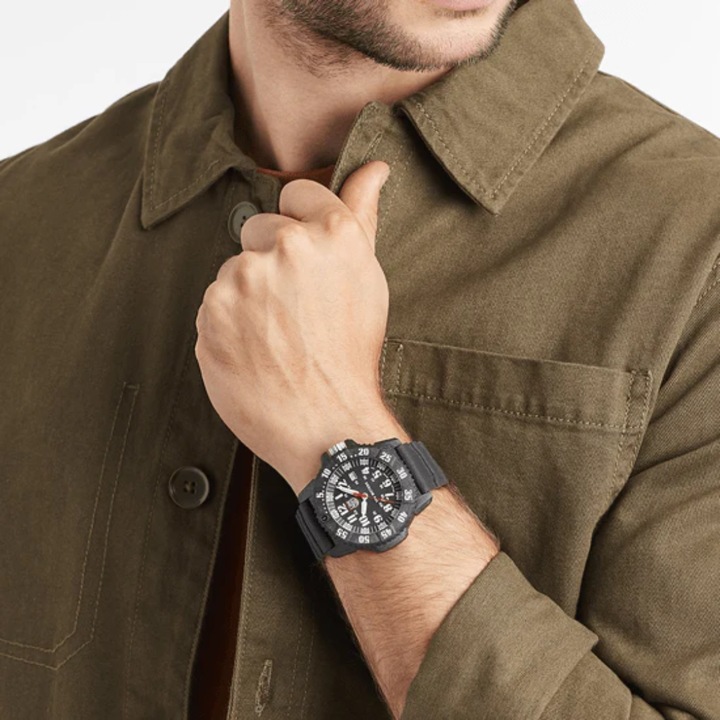 Immagine prodotto Luminox Orologio Master Carbon Seal (Orologio da polso analogico, 47 mm)