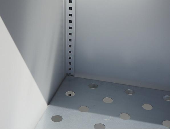 Image du produit eurokraft basic Armoire pour bouteilles de gaz, 2 portes, h x l x p 1550 x 1360 x 680 mm. (136 cm, 155 cm)