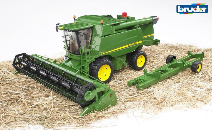 Actual product image Bruder John Deere combine harvester T670i