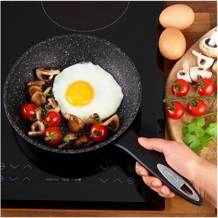Actual product image Zyliss Ultimate (24 cm, Frying pan, Aluminium)