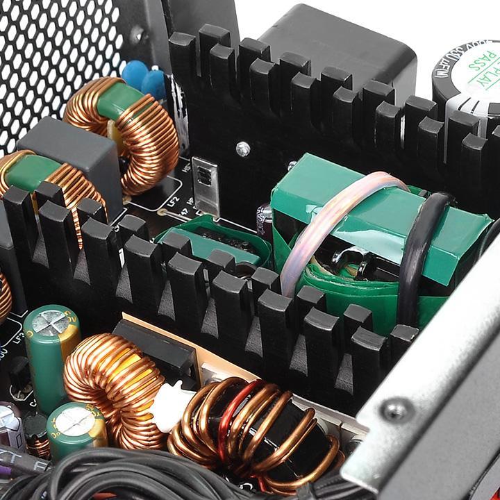 Immagine prodotto Thermaltake SMART DPS G 600W - Alimentatore (interno) (600 W)